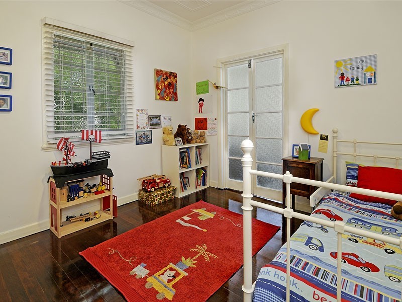 8 Garden Grove, Ashgrove QLD 4060