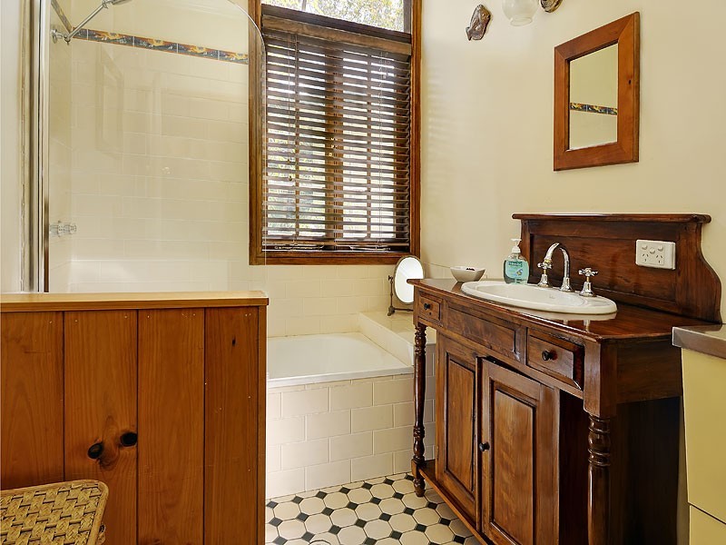 29 Soudan Street, Bardon QLD 4065