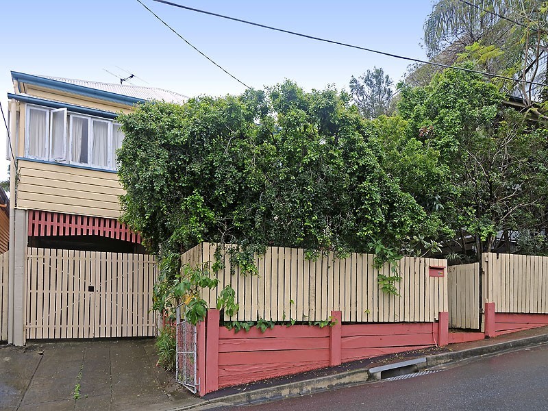 37 Sedgebrook Street, Spring Hill QLD 4000