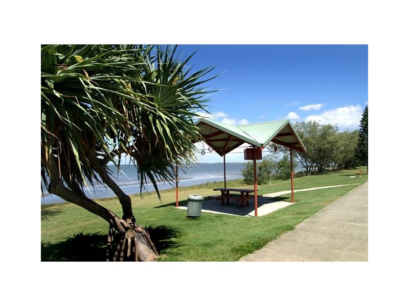 25 Cornelius Street, Clontarf QLD 4019