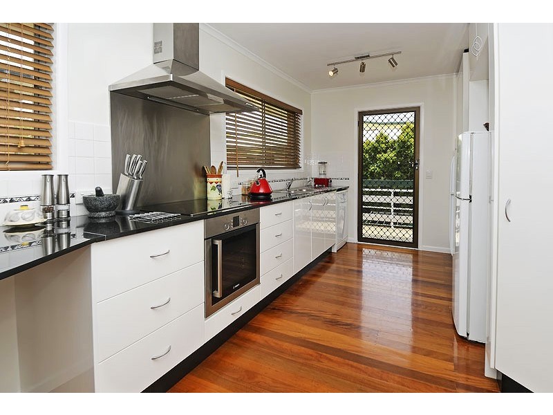 23 Nurom Avenue, Ferny Hills QLD 4055