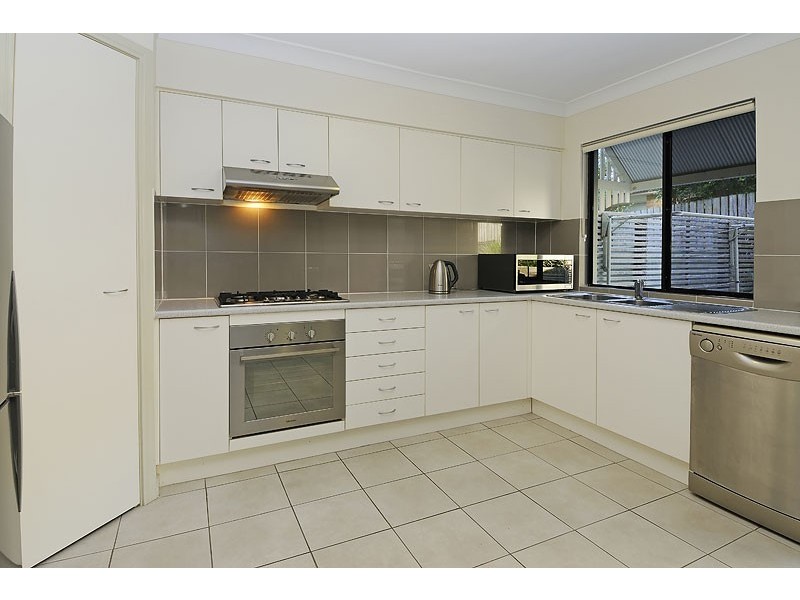 2/27 Pratt Street, Enoggera QLD 4051
