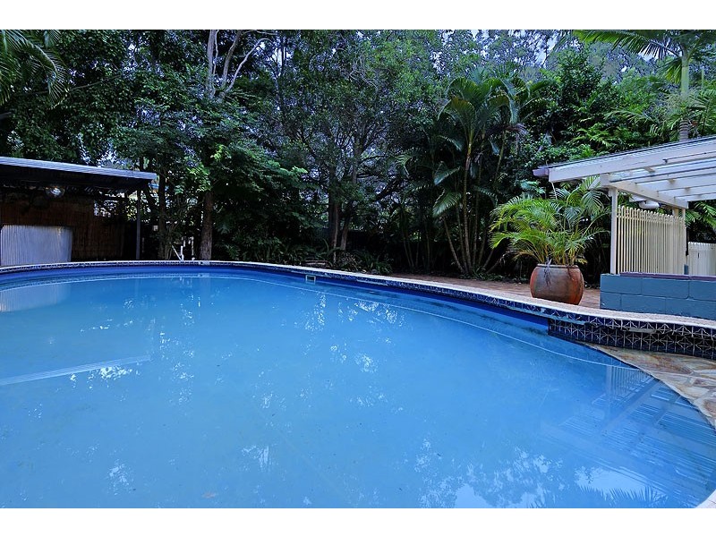 10 Barkala Street, The Gap QLD 4061