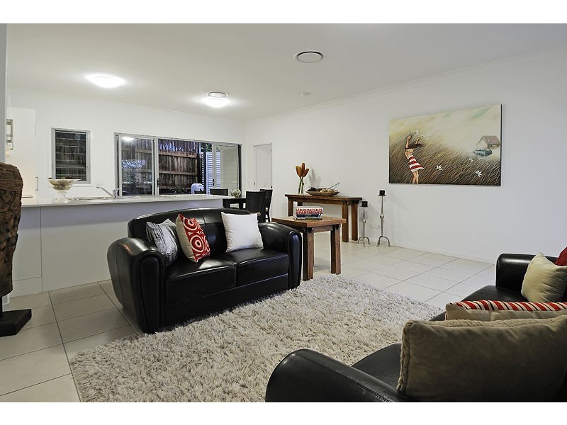 1 and 2/13 Venning Street, Everton Park QLD 4053