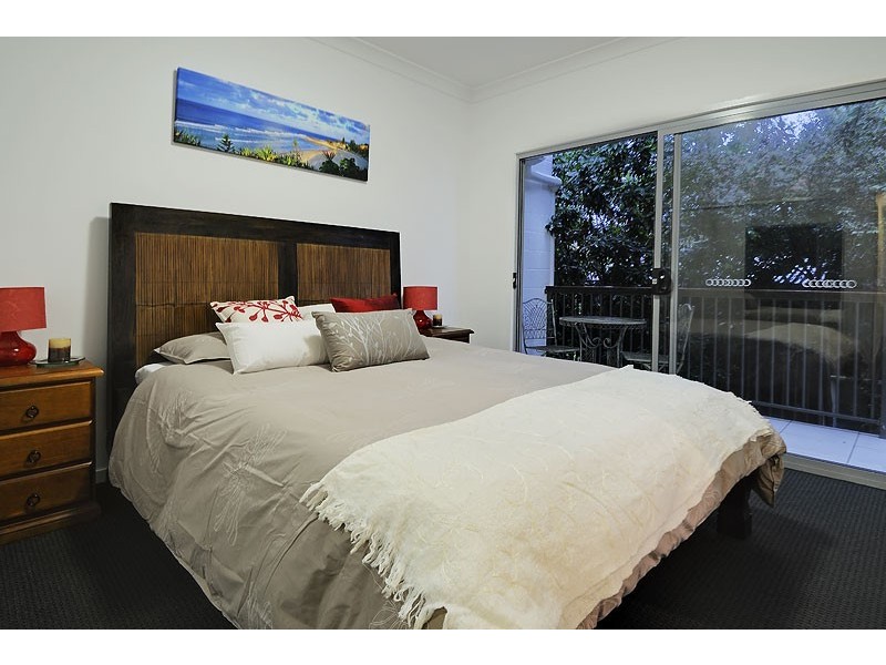 1 and 2/13 Venning Street, Everton Park QLD 4053