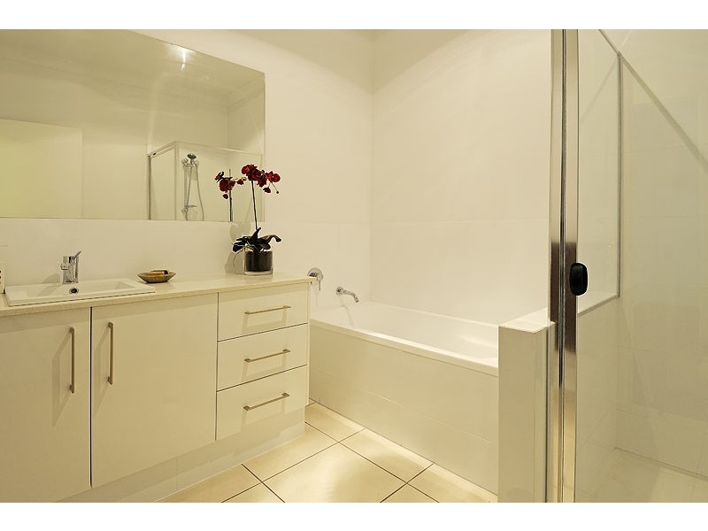 1 and 2/13 Venning Street, Everton Park QLD 4053