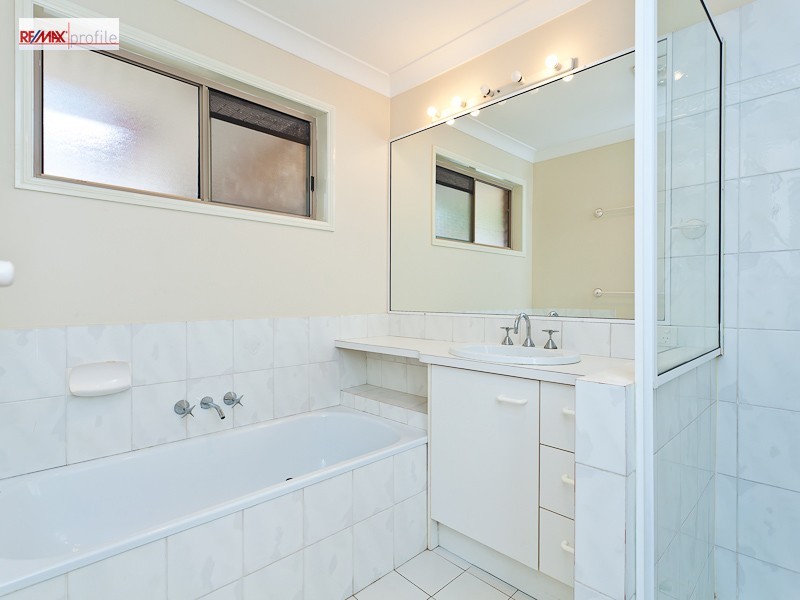 1 Bracknell Place, Ashgrove QLD 4060