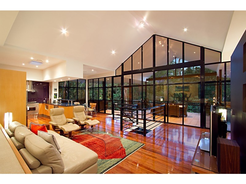 22 Satinwood Court, Bardon QLD 4065