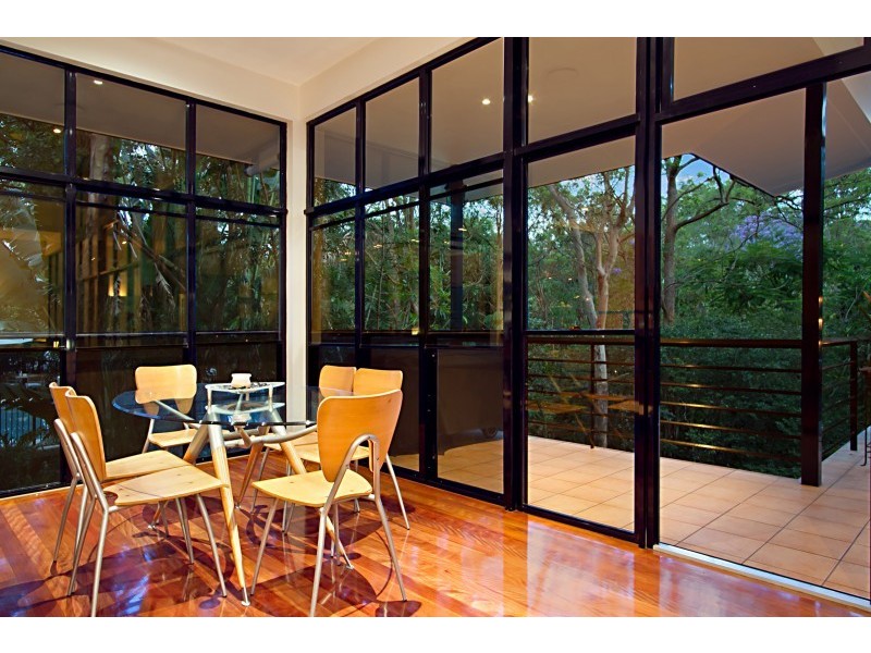 22 Satinwood Court, Bardon QLD 4065