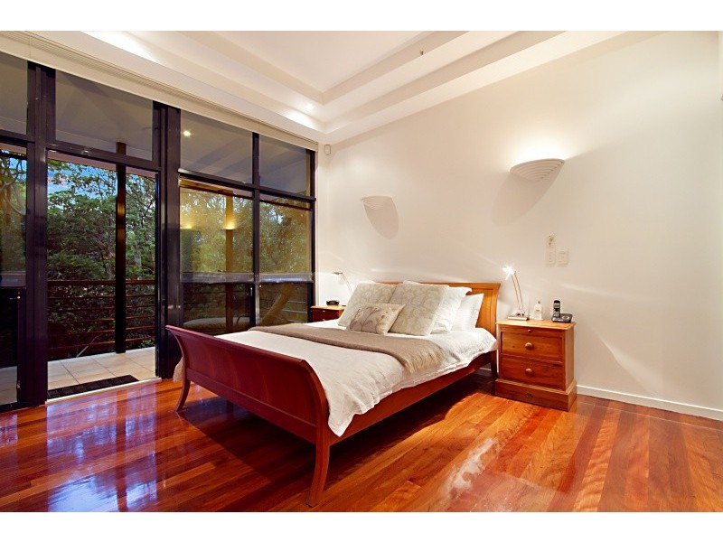 22 Satinwood Court, Bardon QLD 4065