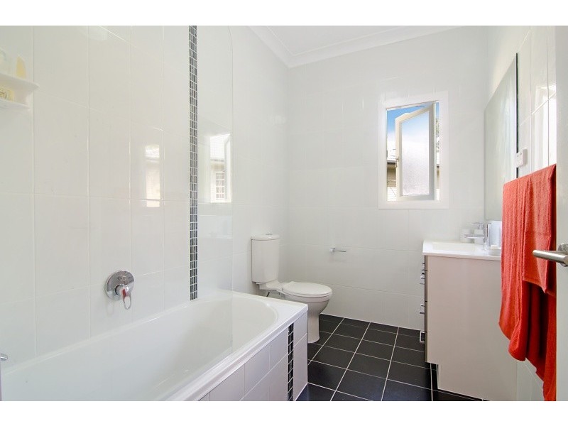 133 Royal Parade, Ashgrove QLD 4060