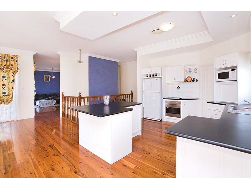 14 Jillinda Place, The Gap QLD 4061