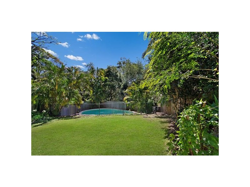 89 Simpsons Road, Bardon QLD 4065