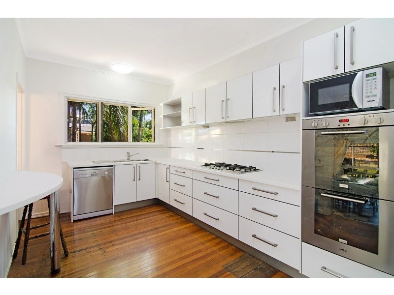 89 Simpsons Road, Bardon QLD 4065