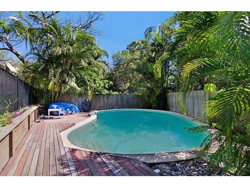 89 Simpsons Road, Bardon QLD 4065