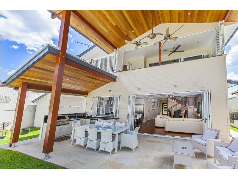 16 Grevillea Road, Ashgrove QLD 4060