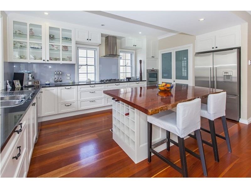 16 Grevillea Road, Ashgrove QLD 4060