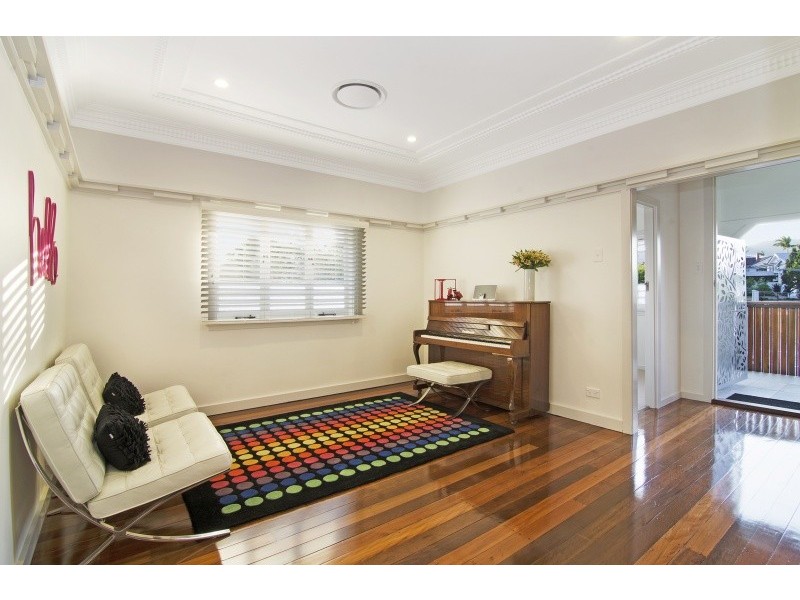 61 Girraween Grove, Ashgrove QLD 4060