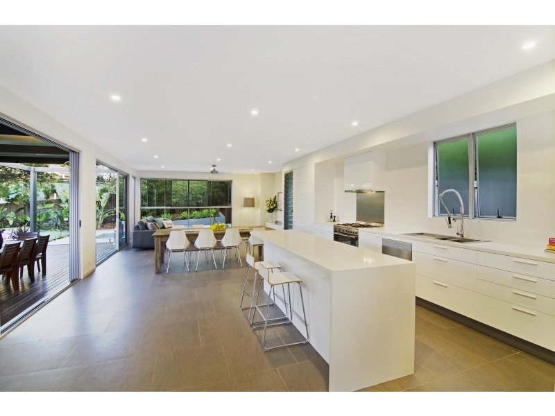 61 Girraween Grove, Ashgrove QLD 4060