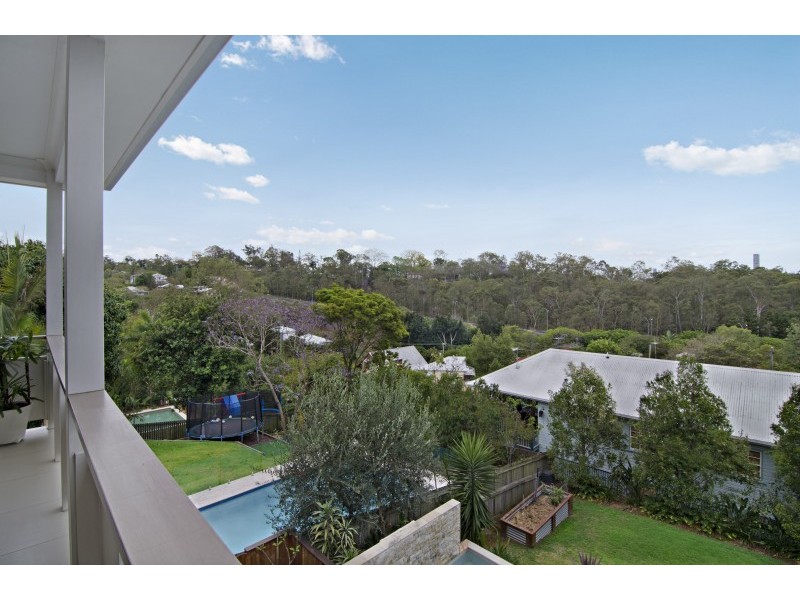 82 ROSALIE STREET, Bardon QLD 4065