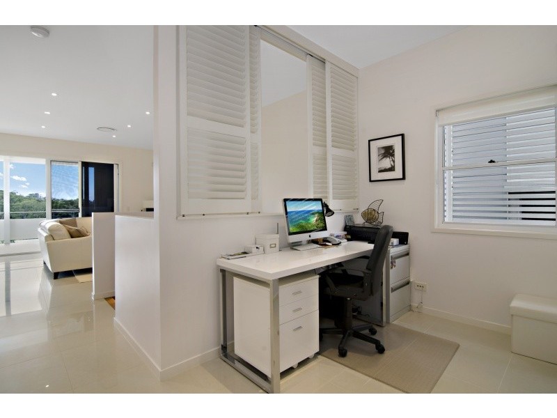 82 ROSALIE STREET, Bardon QLD 4065