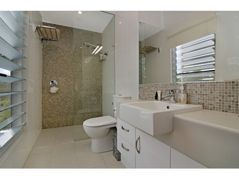 82 ROSALIE STREET, Bardon QLD 4065