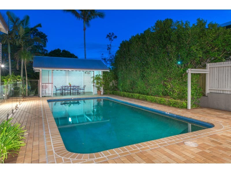 72 Girraween Grove, Ashgrove QLD 4060