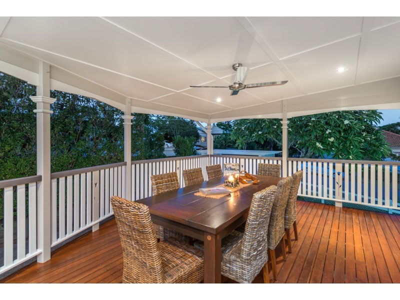 72 Girraween Grove, Ashgrove QLD 4060