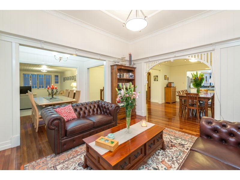 72 Girraween Grove, Ashgrove QLD 4060