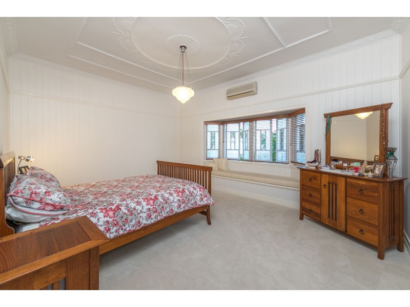 72 Girraween Grove, Ashgrove QLD 4060