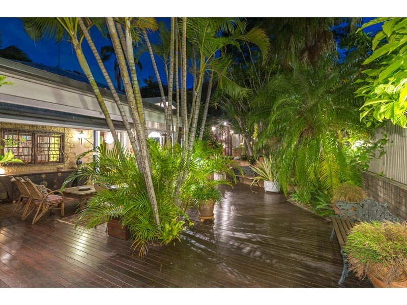 16 Owen Lane, Auchenflower QLD 4066