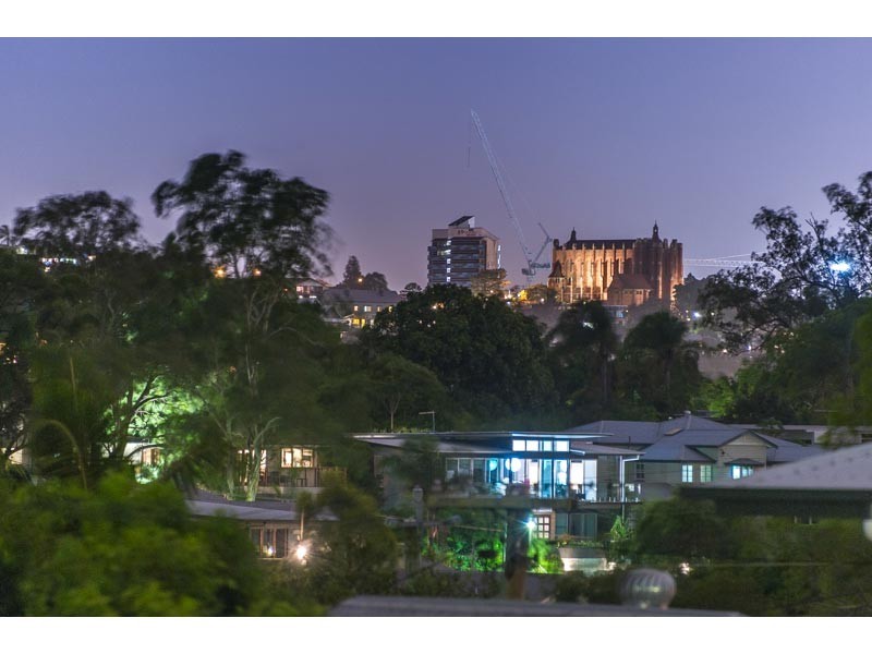 16 Owen Lane, Auchenflower QLD 4066