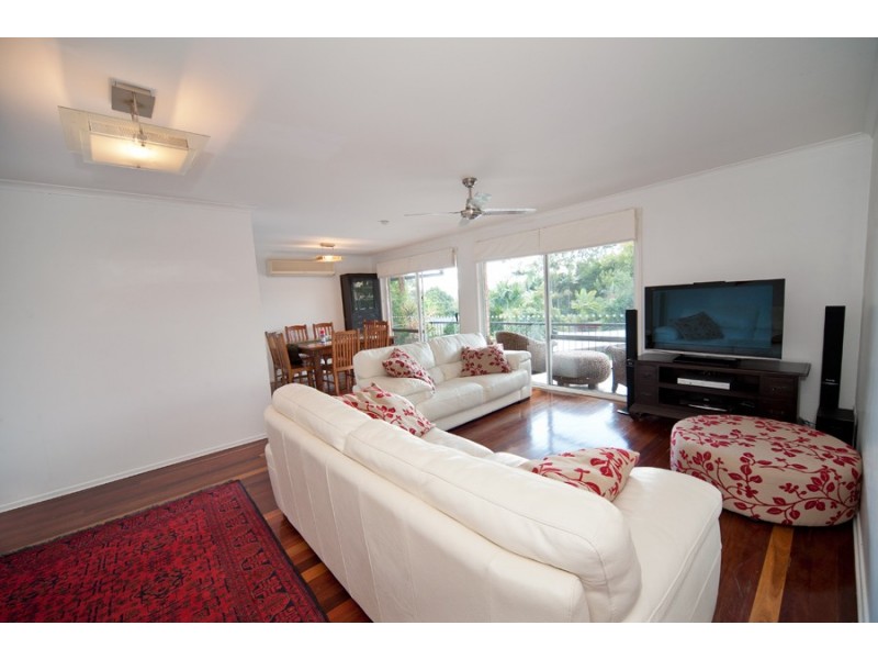 90 Bernarra Street, The Gap QLD 4061