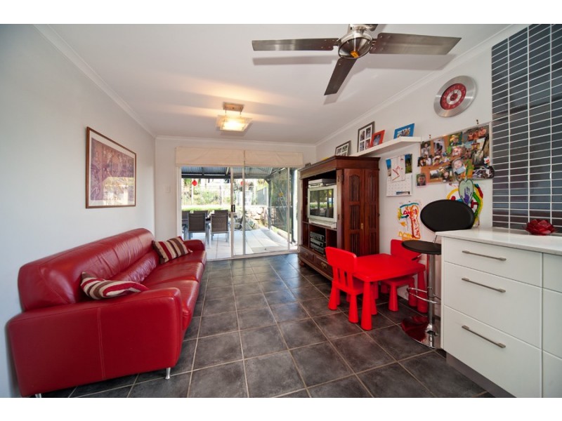 90 Bernarra Street, The Gap QLD 4061