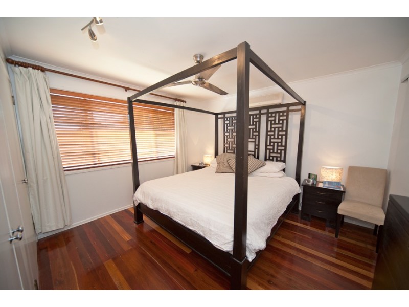 90 Bernarra Street, The Gap QLD 4061