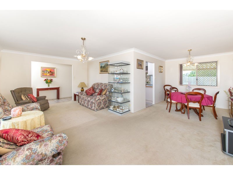 4 Tallebudgera Crescent, Albany Creek QLD 4035