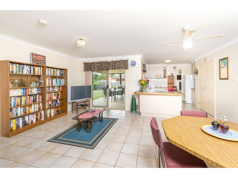 4 Tallebudgera Crescent, Albany Creek QLD 4035