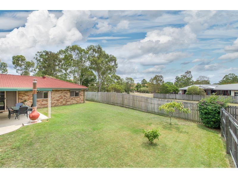 4 Tallebudgera Crescent, Albany Creek QLD 4035