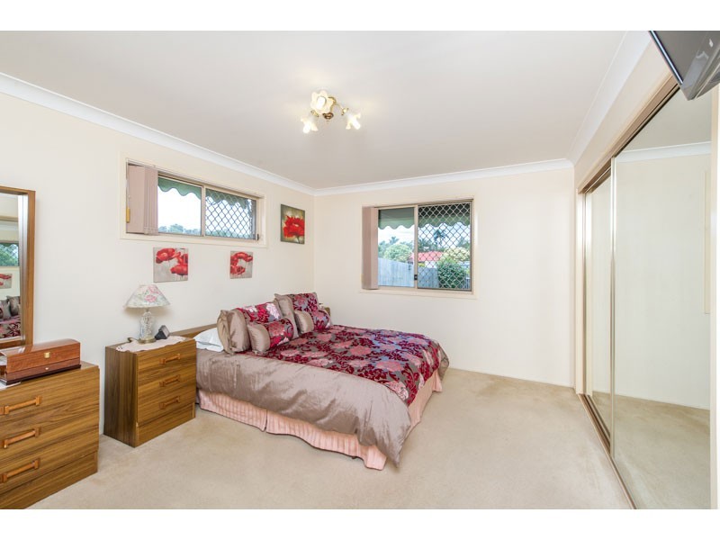 4 Tallebudgera Crescent, Albany Creek QLD 4035