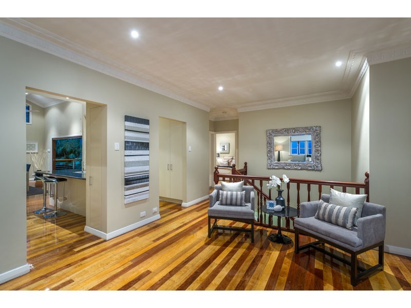 27 Mahara Street, Bardon QLD 4065