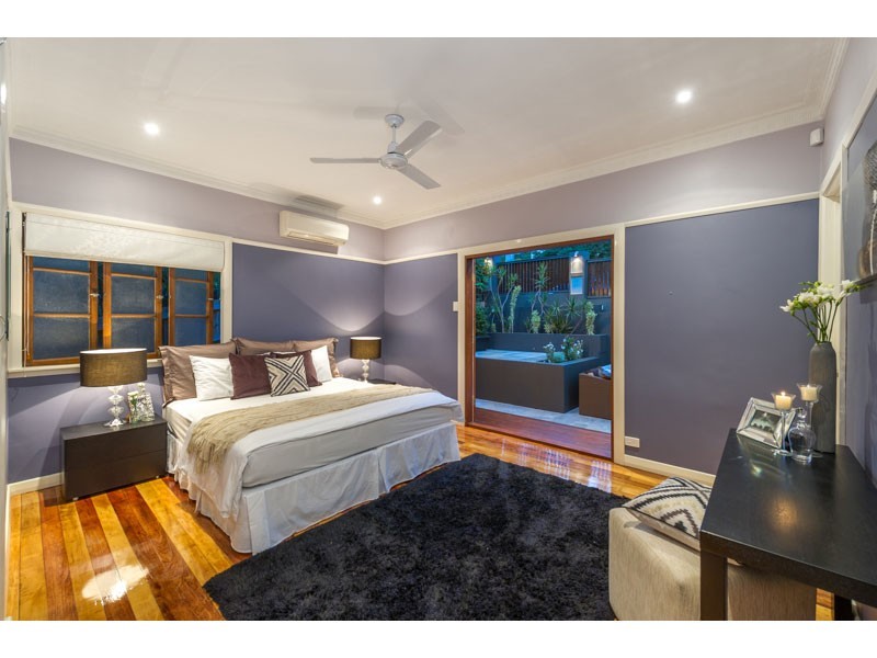 27 Mahara Street, Bardon QLD 4065