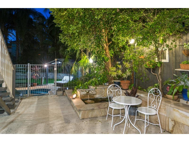 27 Mahara Street, Bardon QLD 4065