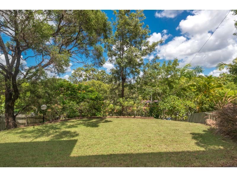5 Pictavia street, Toowong QLD 4066