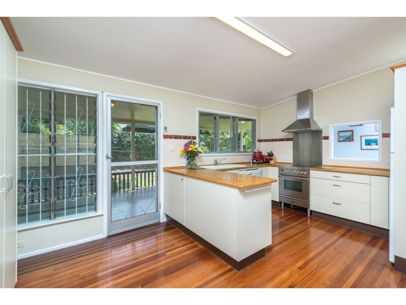 5 Pictavia street, Toowong QLD 4066