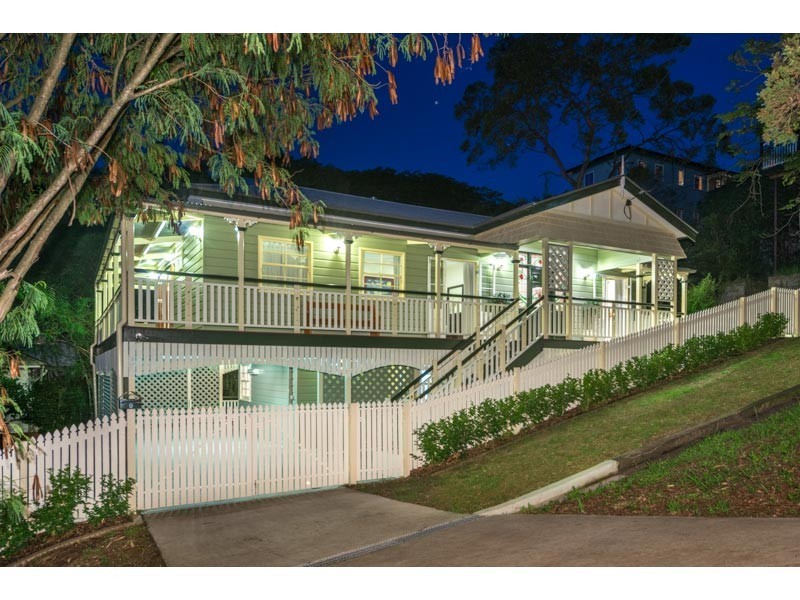 9 Soudan Street, Bardon QLD 4065