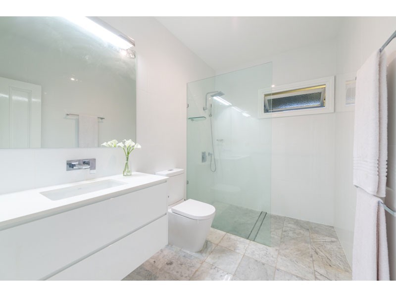 9 Soudan Street, Bardon QLD 4065