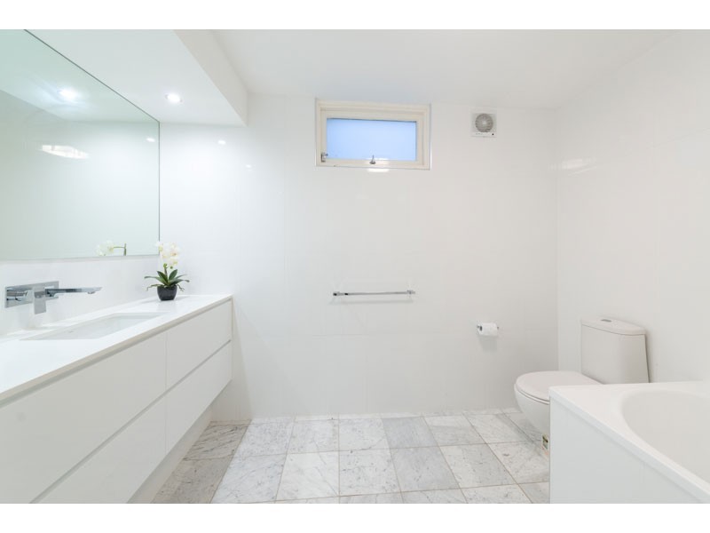 9 Soudan Street, Bardon QLD 4065