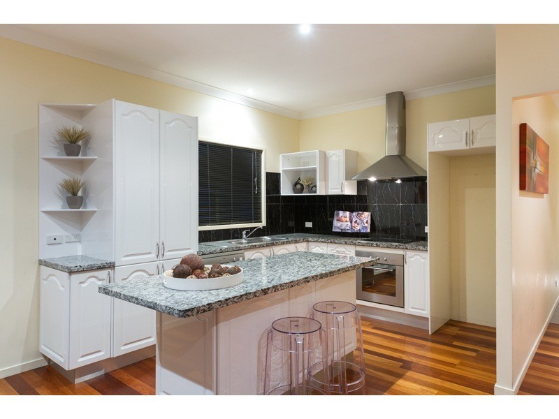 67 Erica Street, Cannon Hill QLD 4170