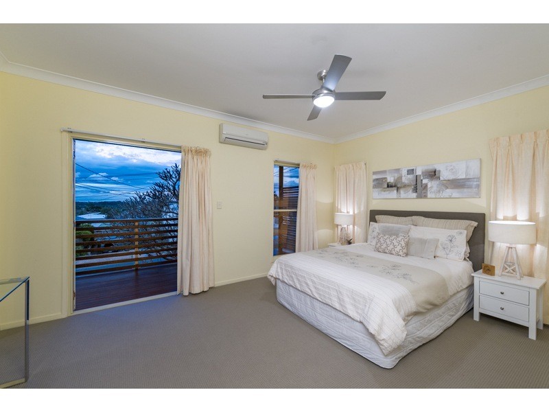 67 Erica Street, Cannon Hill QLD 4170