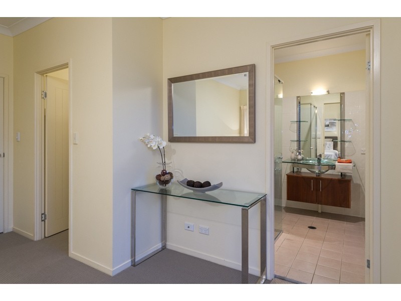 67 Erica Street, Cannon Hill QLD 4170